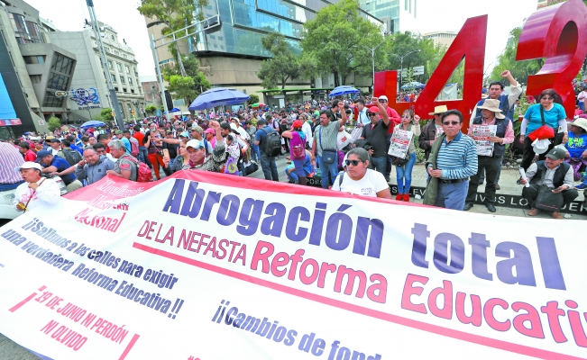 ¿Realmente se abrogó la Reforma Educativa peñista?