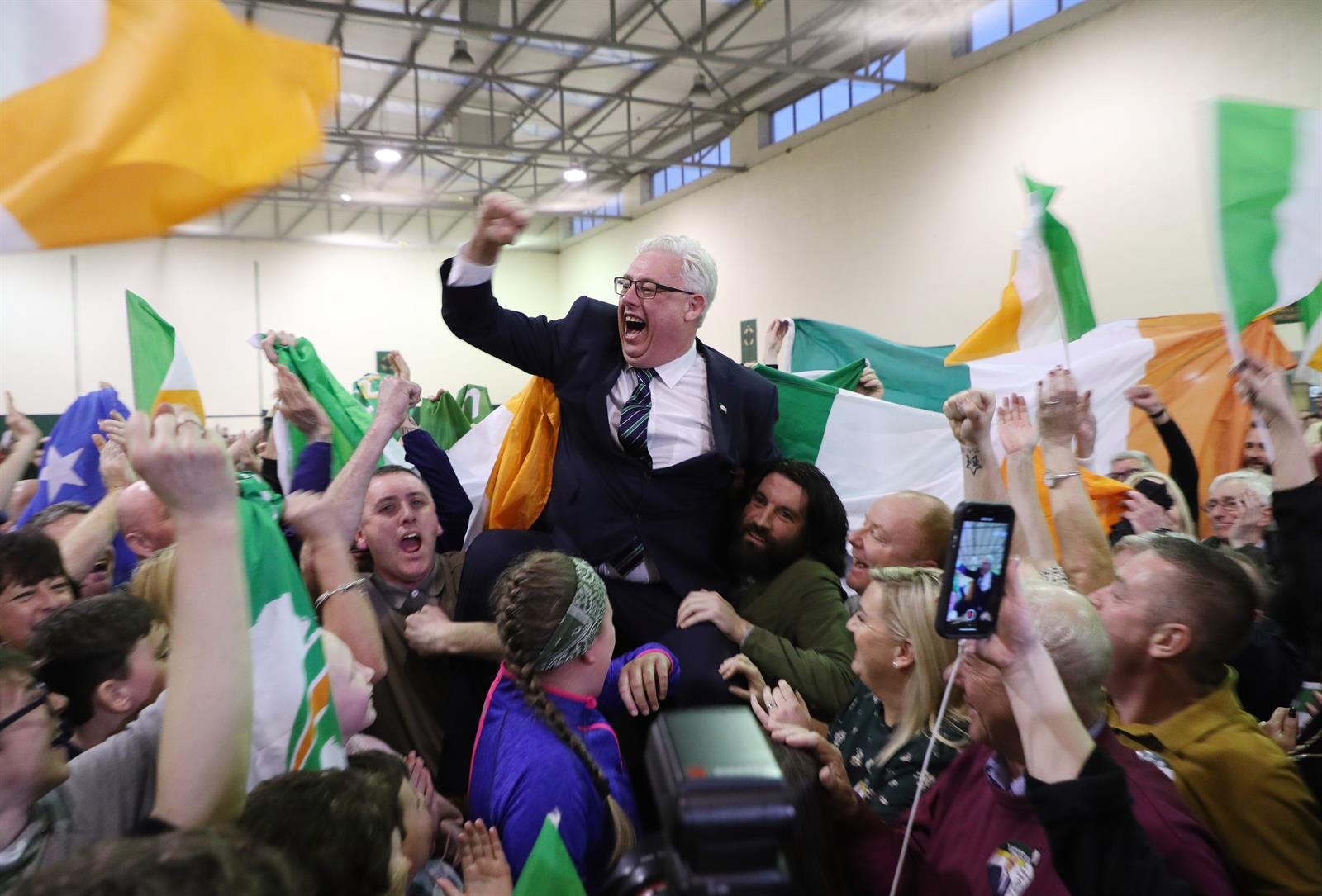 Elecciones en Irlanda: rechazo a los partidos del establishment mientras el Sinn Féin gana terreno