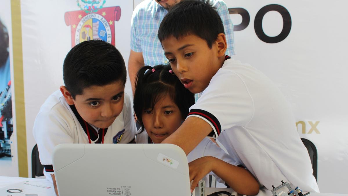 Virtualización educativa: su pertinencia durante la contingencia sanitaria y su praxis en prospectiva