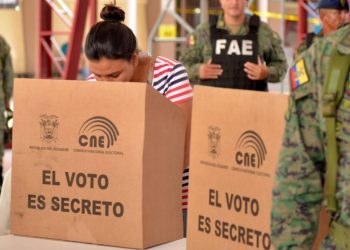 Las elecciones ecuatorianas asestan un primer golpe a la oligarquía capitalista