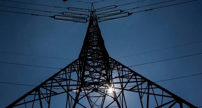 Reforma para la industria eléctrica: demasiado poco