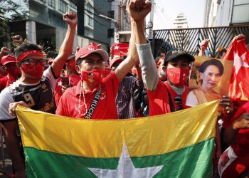 Myanmar: un movimiento de proporciones revolucionarias