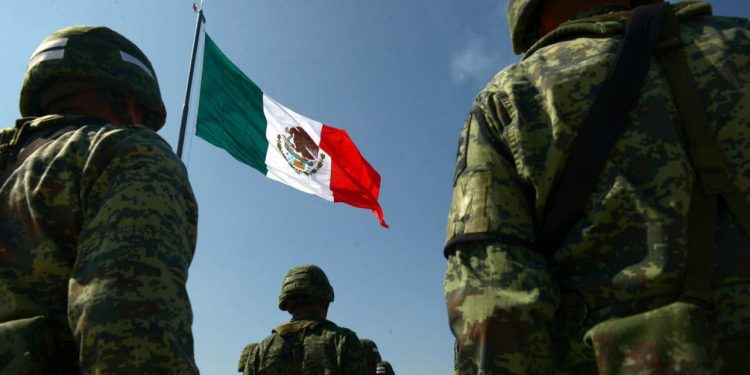 El peligroso fortalecimiento de las fuerzas armadas en México