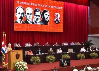 El 8º congreso del PCC y los retos a los que se enfrenta la revolución cubana