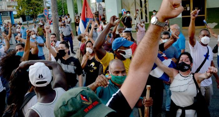 Protestas en Cuba: ¡defender la revolución!