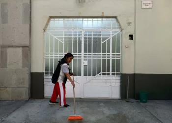 Trabajo digno para las trabajadoras y los trabajadores domésticos