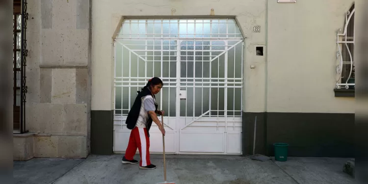 Trabajo digno para las trabajadoras y los trabajadores domésticos