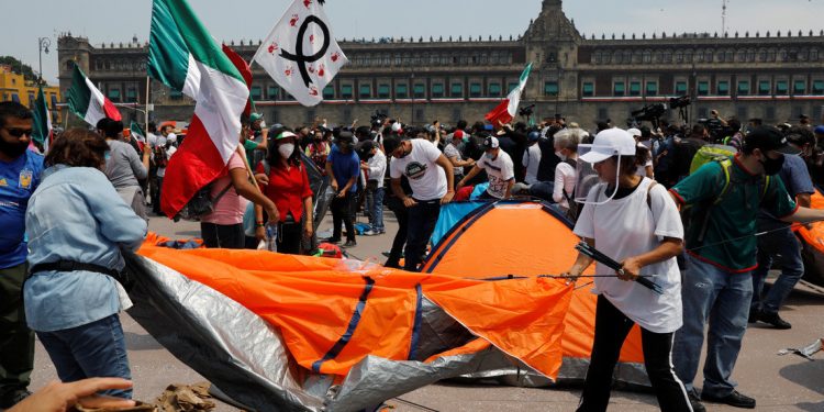 Vox, el PAN y las divisiones entre la derecha y la ultraderecha mexicana