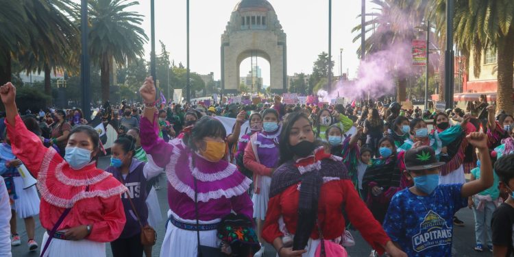LIS 36: Contra la violencia a la mujer la unidad de la clase obrera