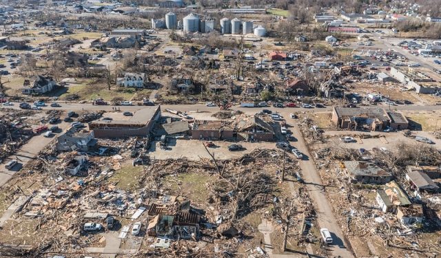 Tornados en Estados Unidos: ¡trabajadores asesinados por el capitalismo!
