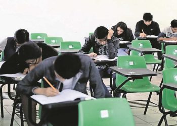 Por una educación popular en el INEA