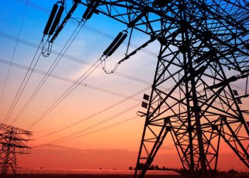 La industria privada es un lastre: ¡Renacionalización de todo el sector energético!