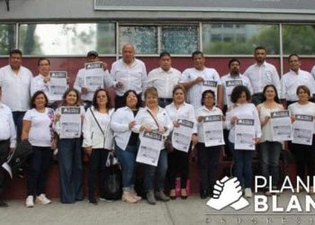 Los trabajadores de la educación para adultos luchan por un cambio en la dirección sindical del SNTEA y su democratización