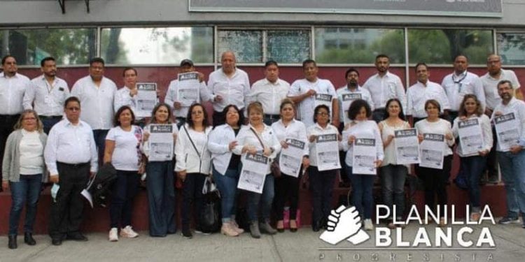 Los trabajadores de la educación para adultos luchan por un cambio en la dirección sindical del SNTEA y su democratización