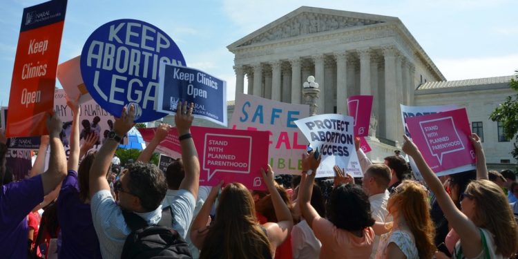 Estados Unidos: Derogado el derecho al aborto: ¡Prepararse para la lucha!