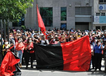 Los telefonistas estallan la huelga en Telmex a nivel nacional