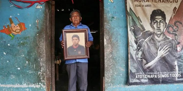 Ayotzinapa: filtración, revictimización y falta de justicia