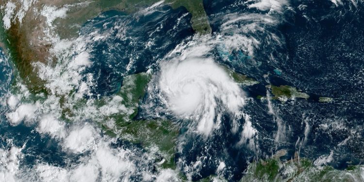 El huracán Ian azota Cuba