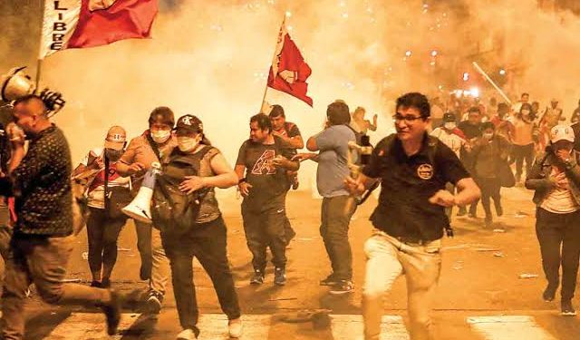 Perú en llamas – ¿revolución o contrarrevolución?