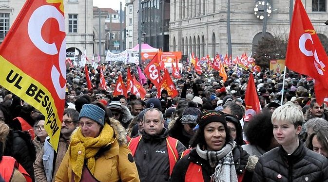 Francia: Macron fuerza la aprobación del proyecto de ley de pensiones: ¿Cómo continúa ahora el movimiento?