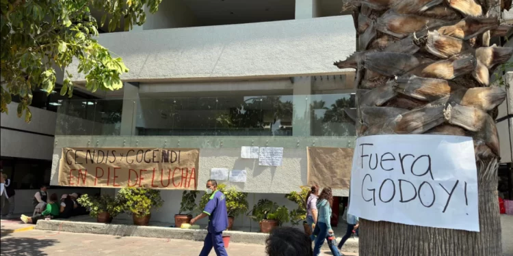 La lucha de las trabajadoras de los Centros de Desarrollo Infantil del IPN