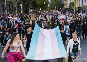 Divide y vencerás: Los intereses de clase detrás de la ola de legislación transfóbica