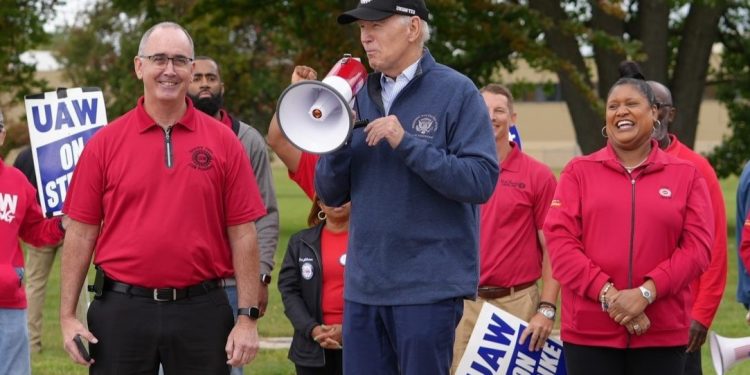 Estados Unidos: los cínicos cálculos de Biden en el piquete del UAW