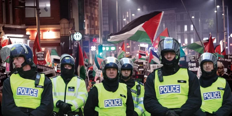 El Estado británico reprime la solidaridad con Palestina – ¡Apoya la lucha comunista!