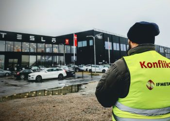 Huelga de Tesla en Suecia: Musk frente los mecánicos