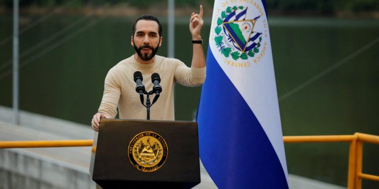 ¡Perspectivas Políticas para El Salvador 2024, Levantemos la Bandera Comunista!