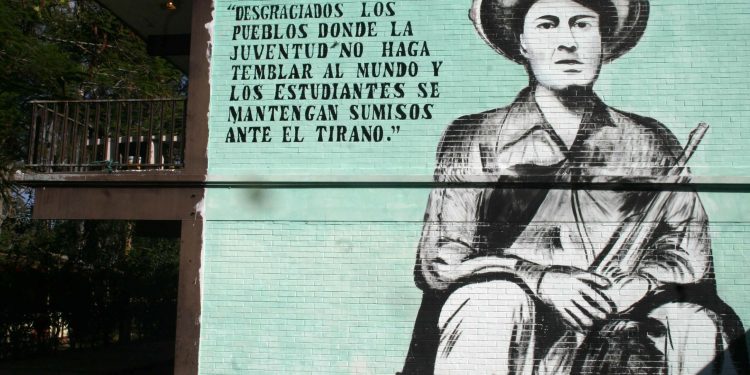 Vida y lecciones de Lucio Cabañas