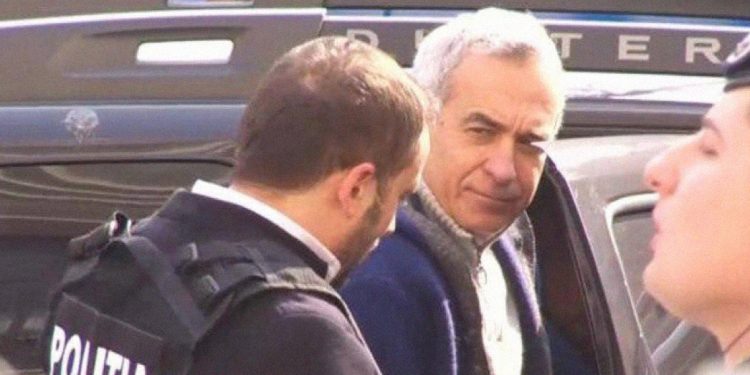 La farsa de la «democracia» rumana queda al descubierto con la prohibición de Georgescu