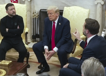 A gritos en el Despacho Oval: el mono no puede dar órdenes al organillero