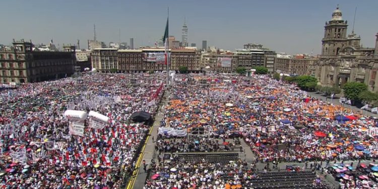 Asamblea informativa de Claudia Sheinbaum en el Zócalo, 9 de marzo de 2025.