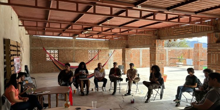 Los comunistas se reúnen en el Norte