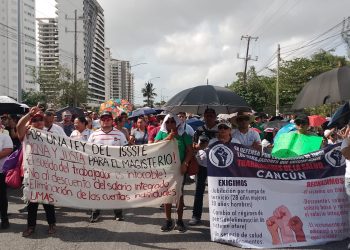 Sobre la lucha del magisterio en Cancún ¡Abajo la ley del ISSSTE 2007!