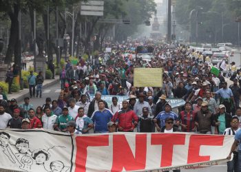 ¡Rumbo a la huelga general contra el Estado y el capital financiero! ¡Por mejores pensiones para todos los trabajadores!