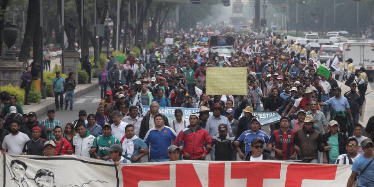 ¡Rumbo a la huelga general contra el Estado y el capital financiero! ¡Por mejores pensiones para todos los trabajadores!